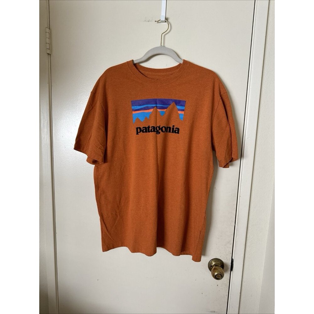 Patagonia Shirt Mens Large Shop Sticker Responsibili-Tee Short Sleeve
